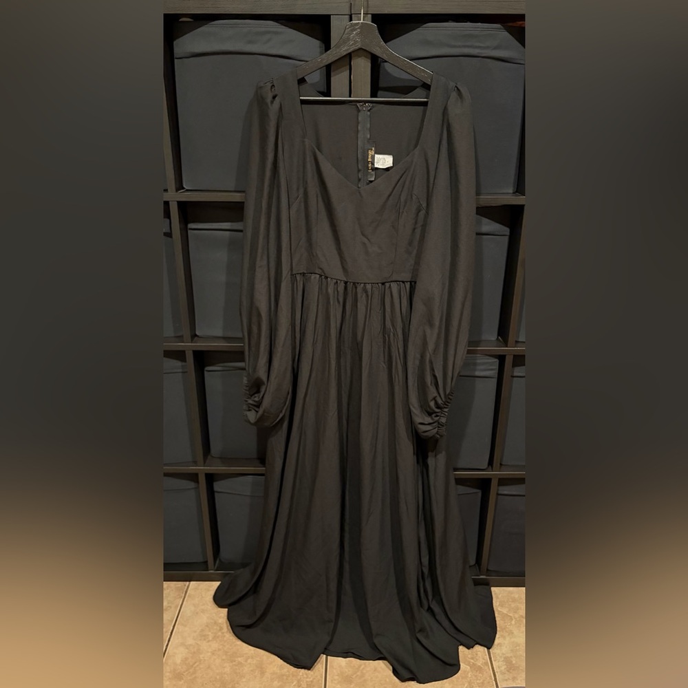Pinup Couture PUG Lucrezia Renaissance Maxi Gown in Black Stretch Crepe L NWOT - Picture 3 of 8